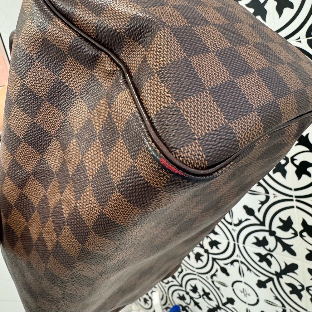 Speedy 30 Damier Ebene USED and in EUC Comes With Dust Bag - Picture 16 of 16